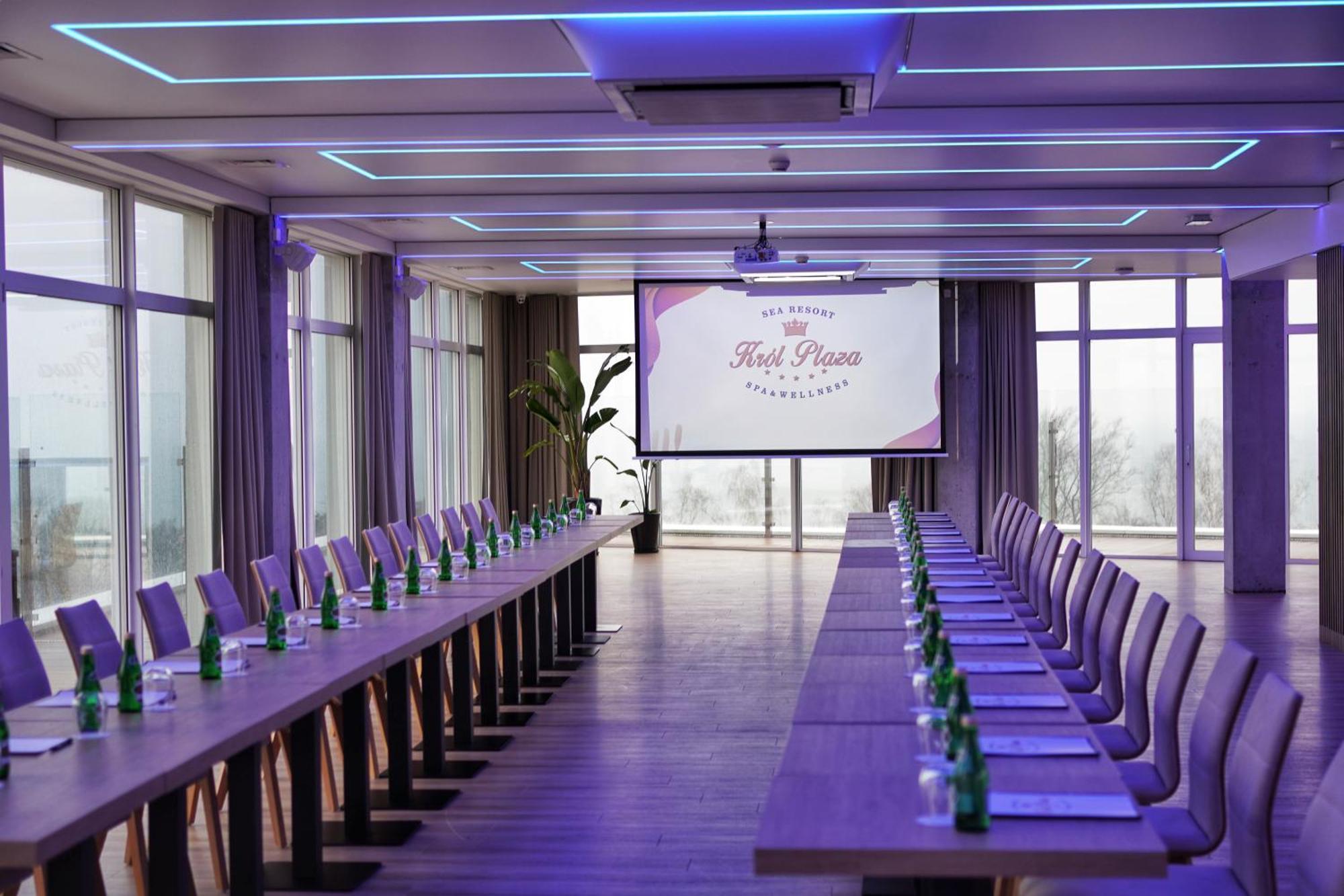 Resort Krol Plaza Spa & Wellness Jaroslawiec Bagian luar foto